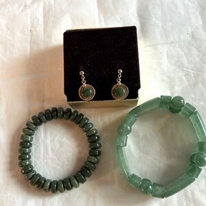 100% Jade Items: Bracelets & Earrings